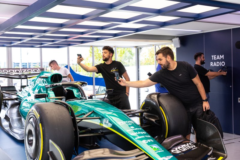 IL PITSTOP: A Multi-Sensory Ride to Success